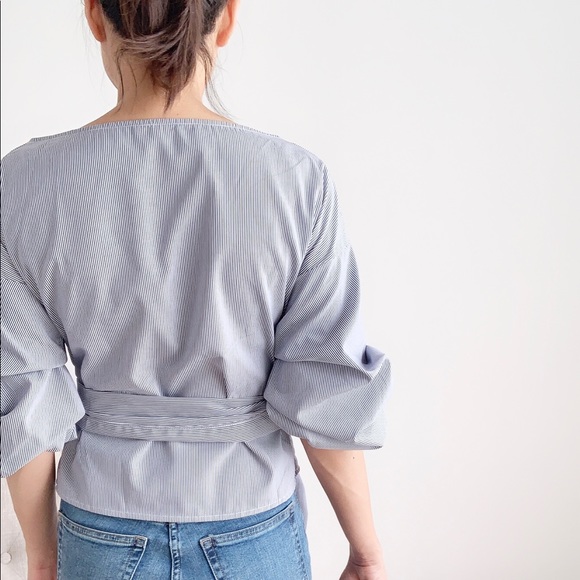 LAST 1 ! PUFFED SLEEVE Statement top - BLUE WHITE - Picture 3 of 7